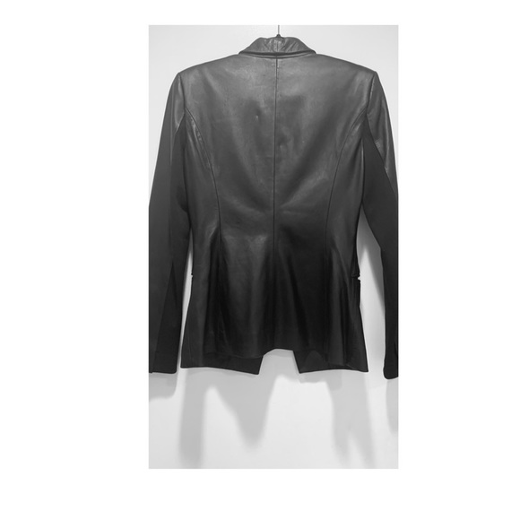 ⭐️ Bebe Faux Leather Black Blazer Size Small⭐️ - Picture 4 of 5